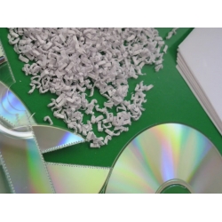 Ścinki z niszczarki Tarnator C9